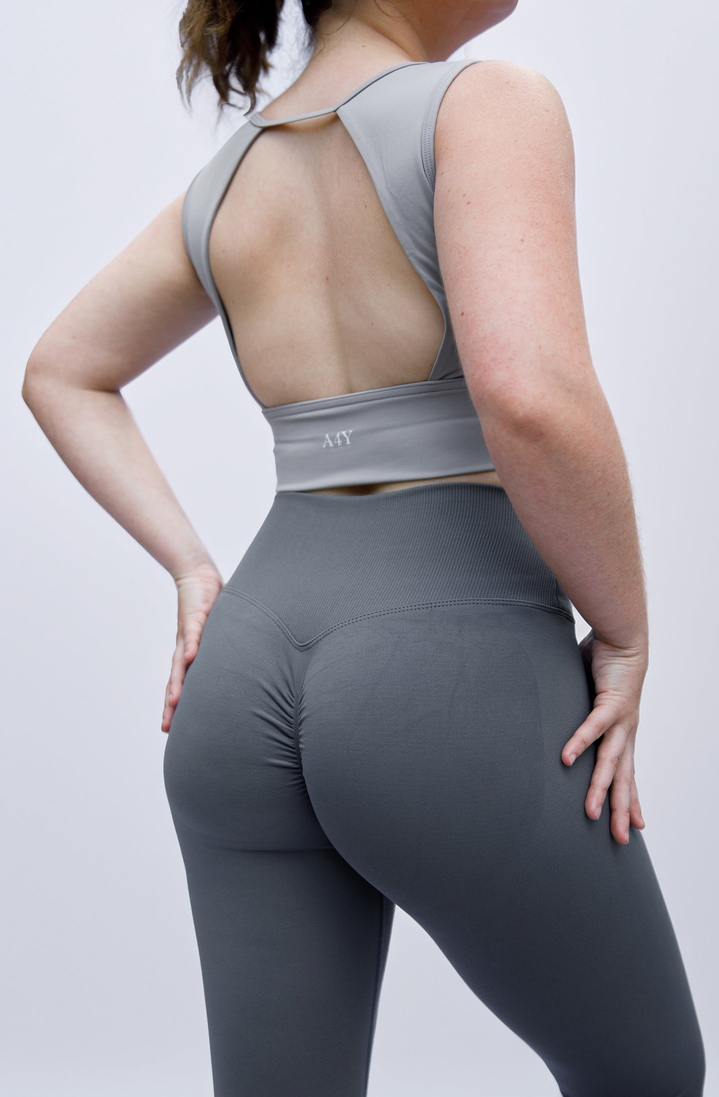 Graphite Seamless Scrunch Leggings – Sculpted Comfort with a Sleek Twist