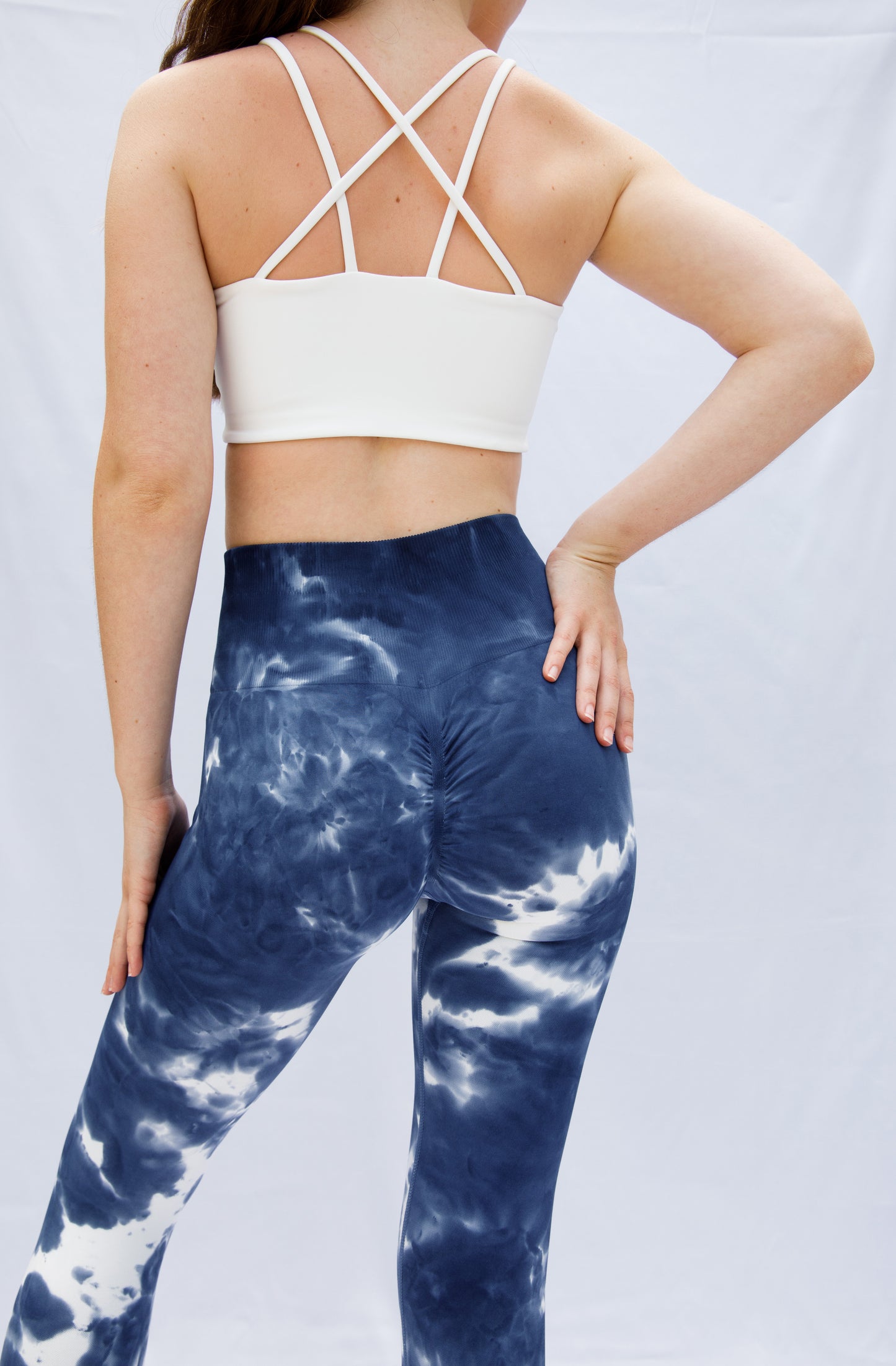 Navy Tie-Dye Seamless Leggings – High-Waisted Printed Activewear