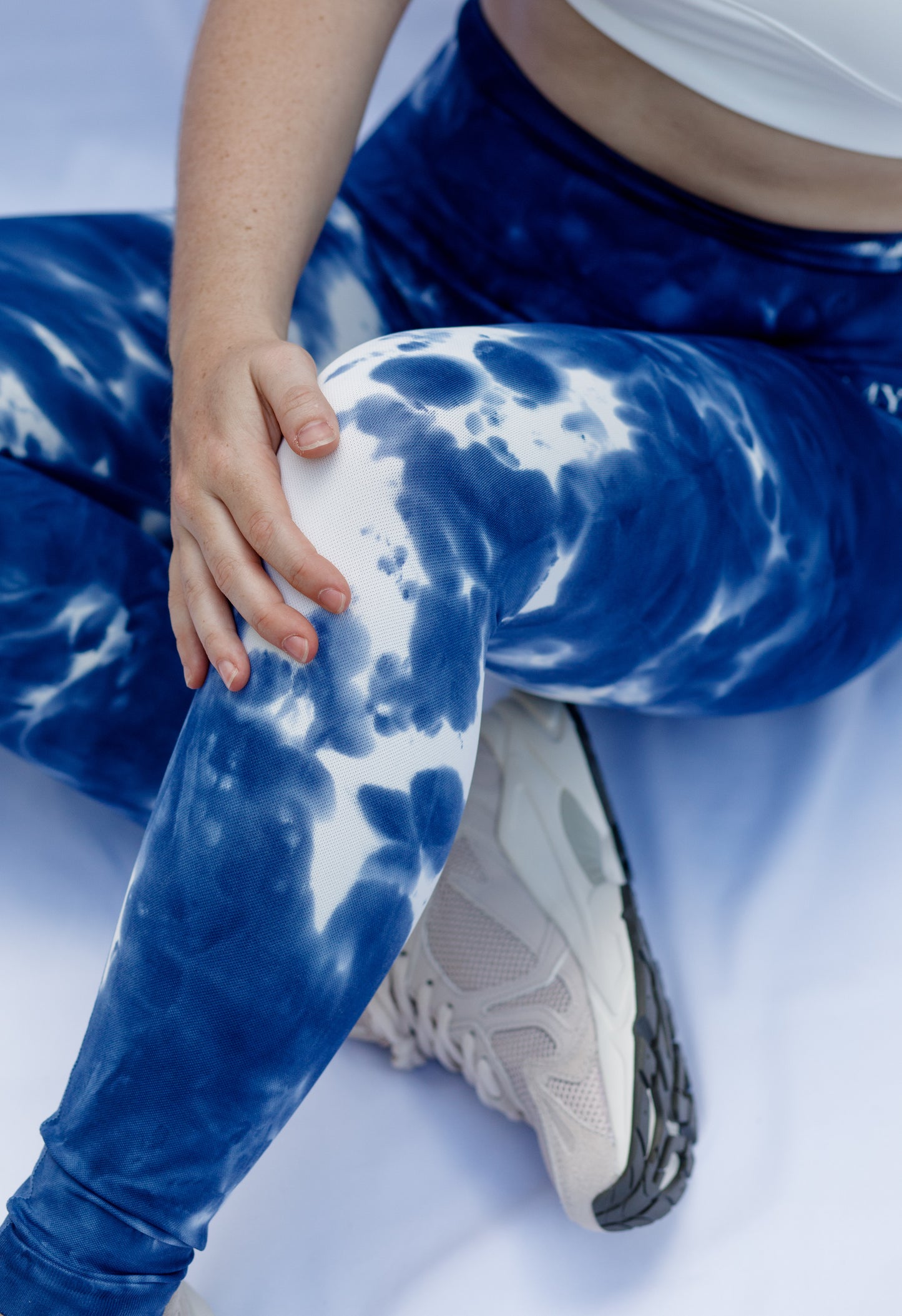 Navy Tie-Dye Seamless Leggings – High-Waisted Printed Activewear
