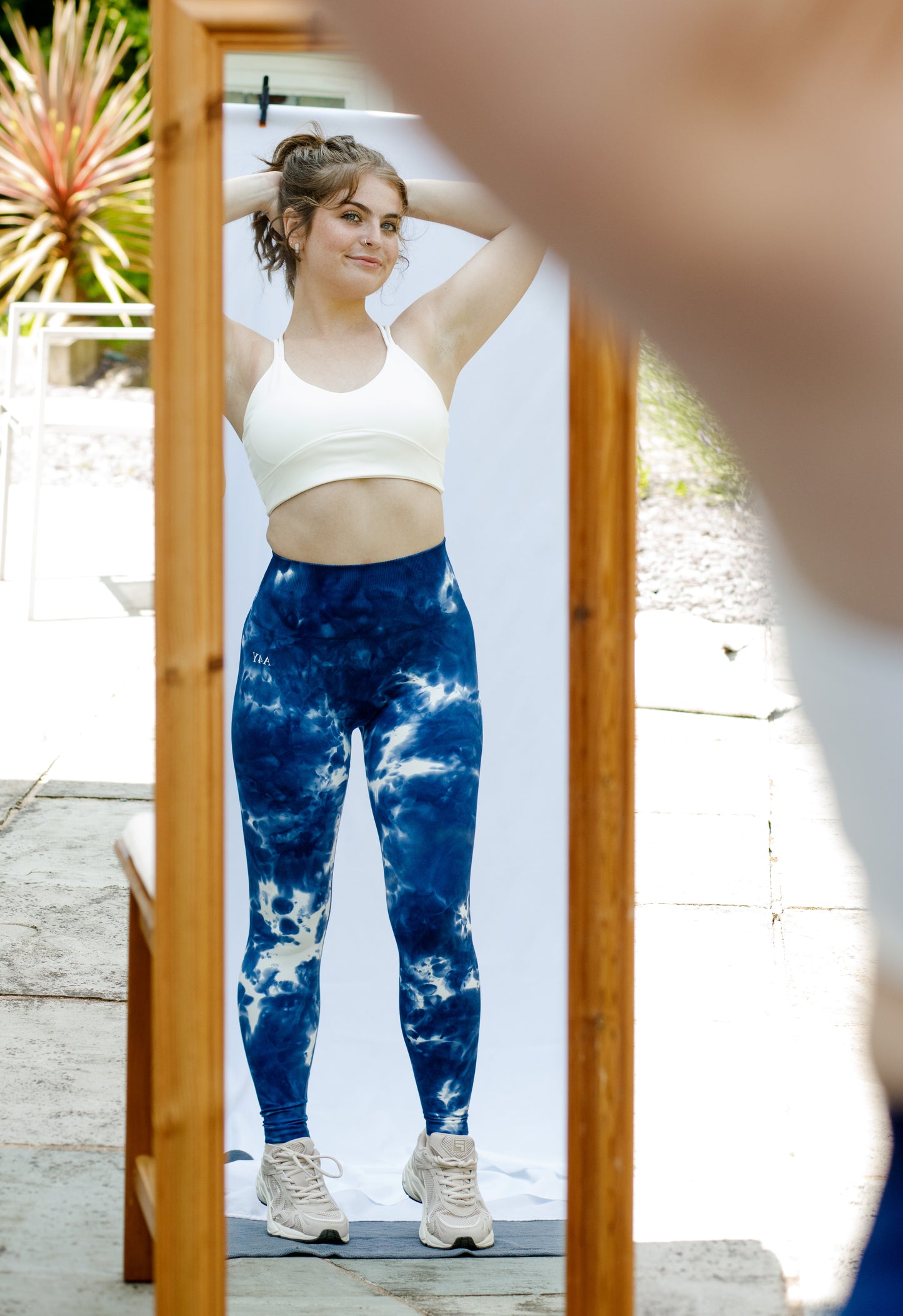 Navy Tie-Dye Seamless Leggings – High-Waisted Printed Activewear