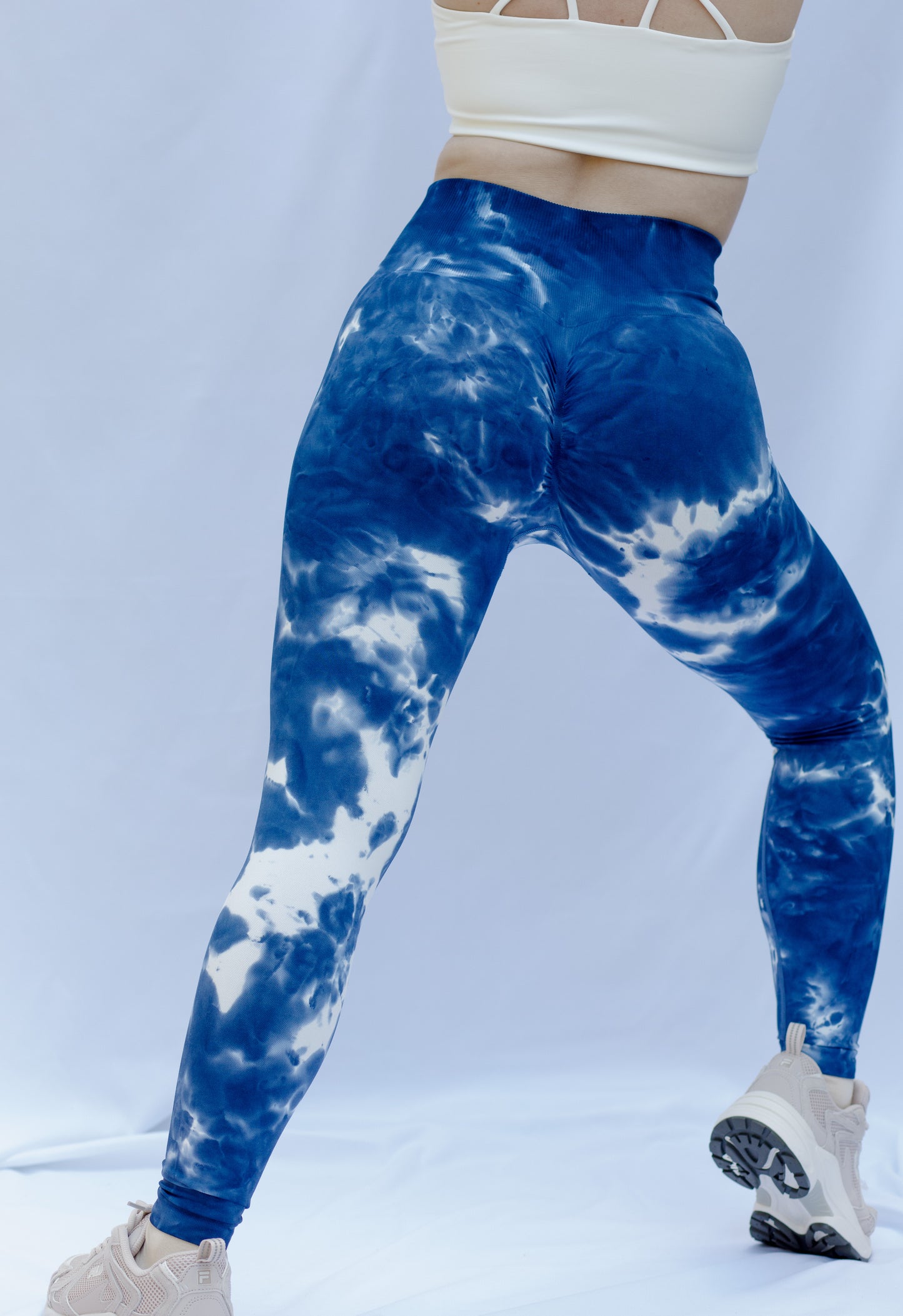 Navy Tie-Dye Seamless Leggings – High-Waisted Printed Activewear
