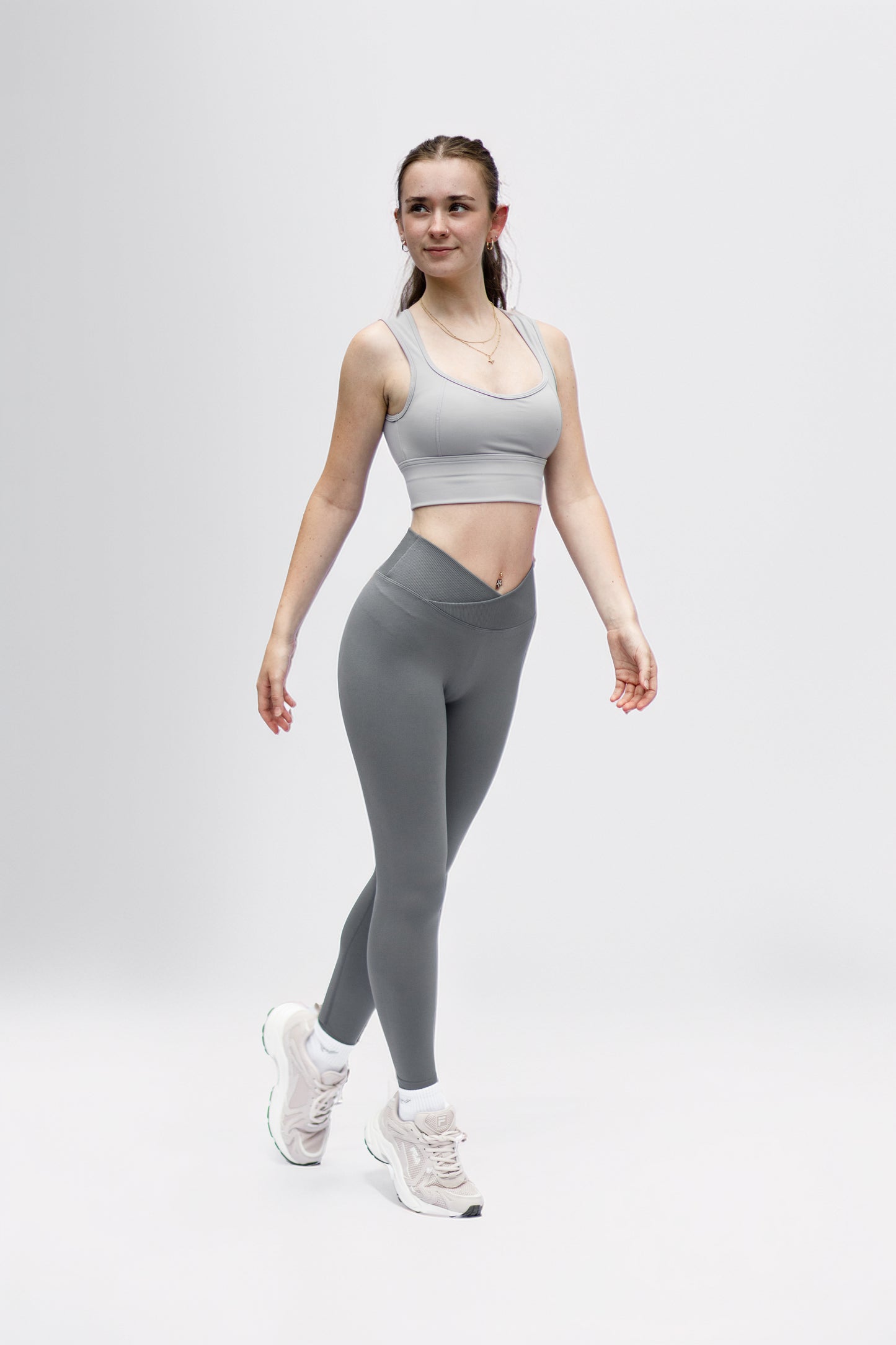Graphite Seamless Scrunch Leggings – Sculpted Comfort with a Sleek Twist