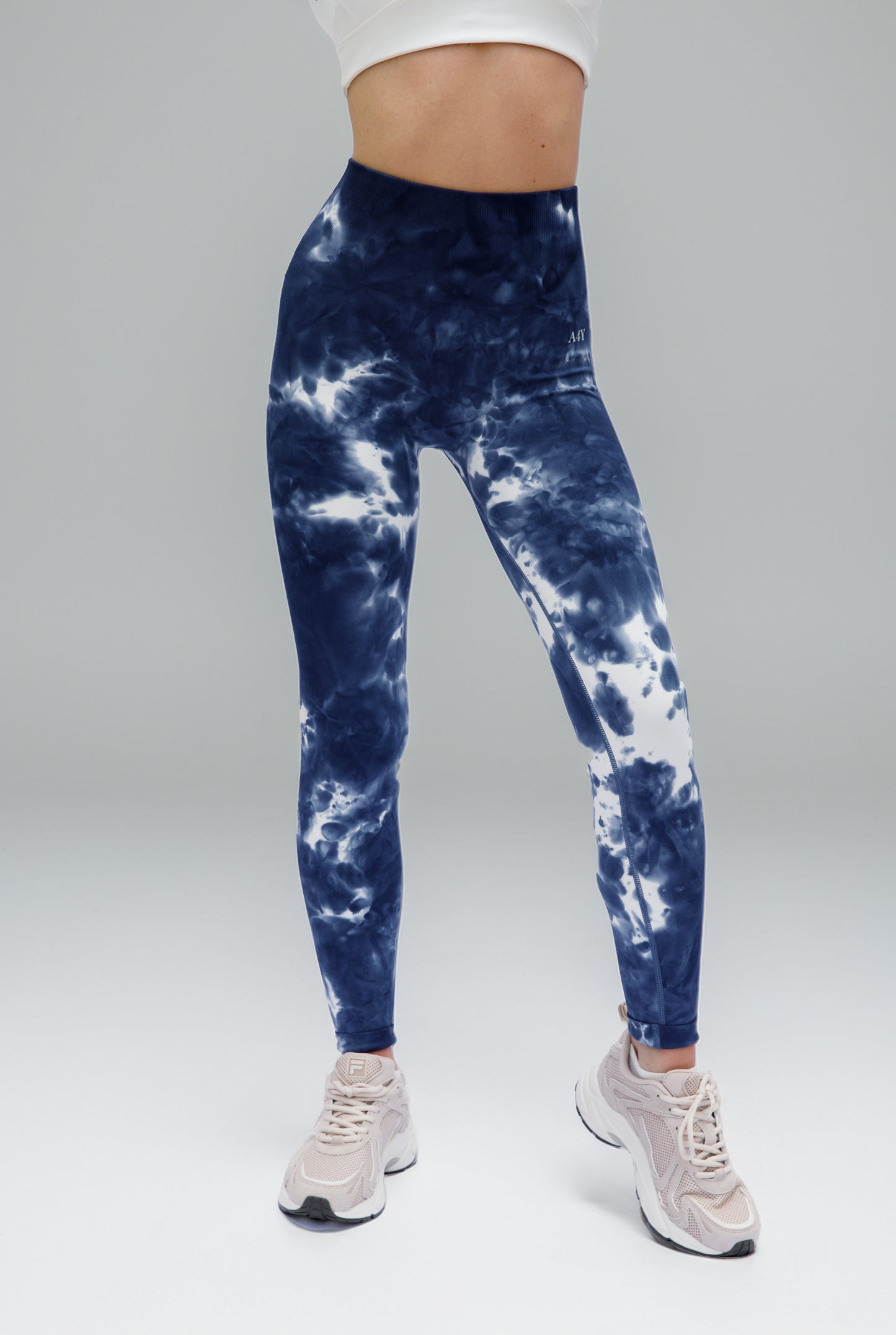 Navy Tie-Dye Seamless Leggings – High-Waisted Printed Activewear