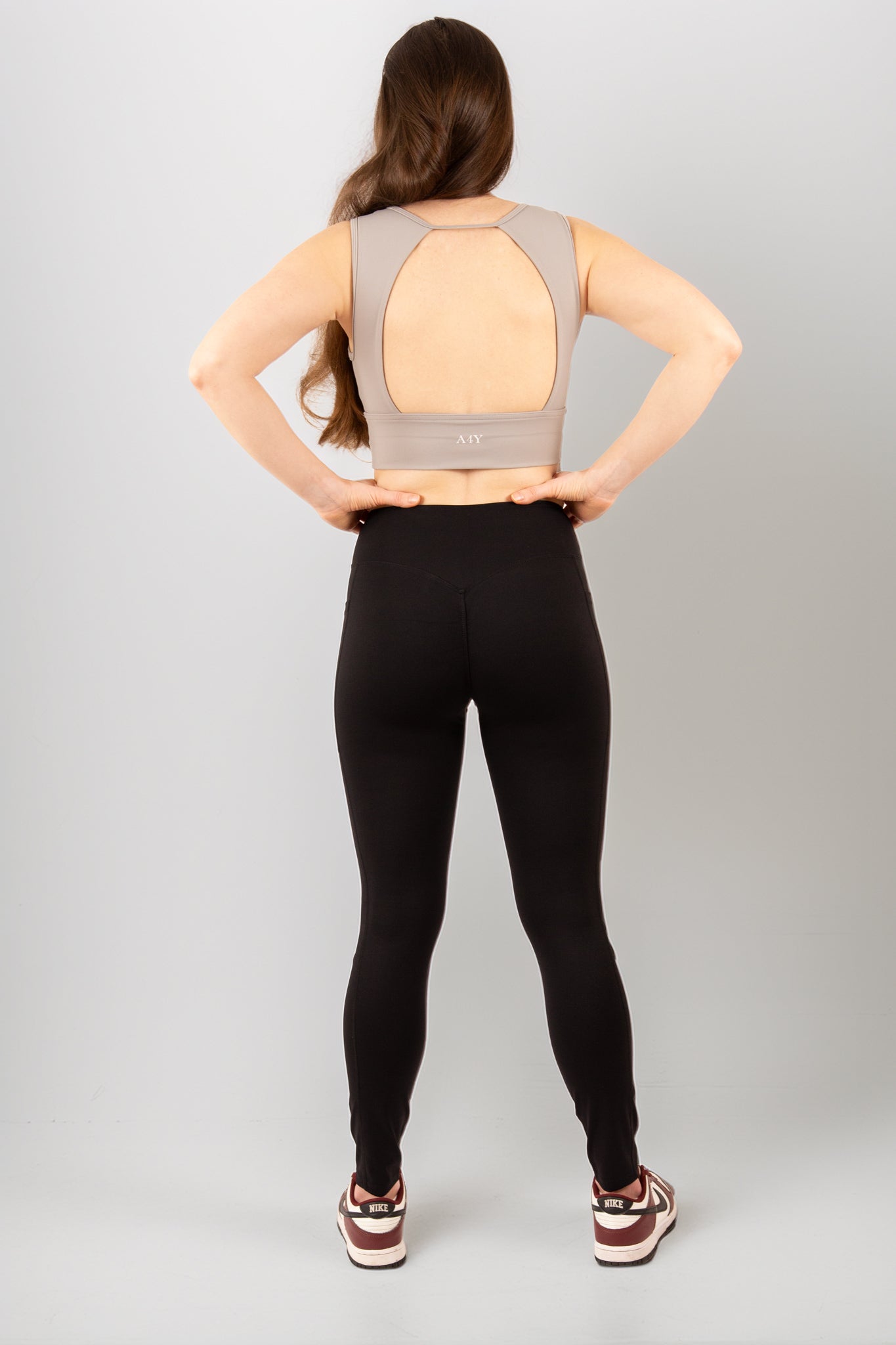 Black V-Waist Sculpting Leggings with Pockets